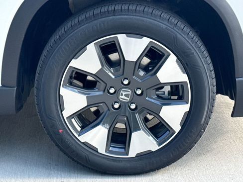 New 2026 Honda Pilot Touring image 11
