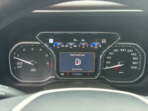 Used 2021 GMC Yukon Denali w/ Denali Ultimate Package AWD/4WD image 16