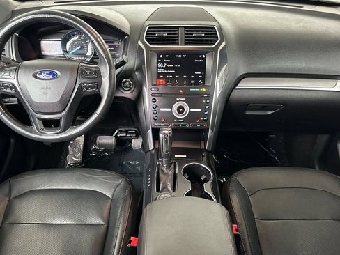 Used 2019 Ford Explorer Sport AWD/4WD image 16