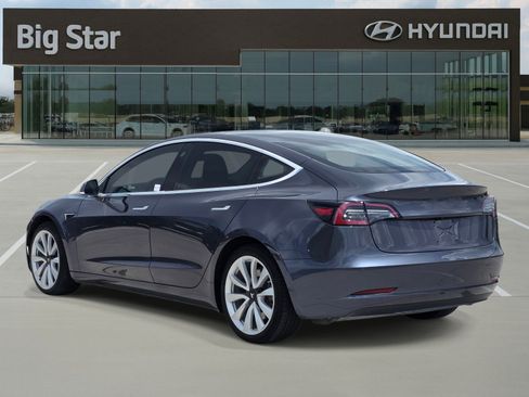Used 2018 Tesla Model 3 Long Range RWD image 3