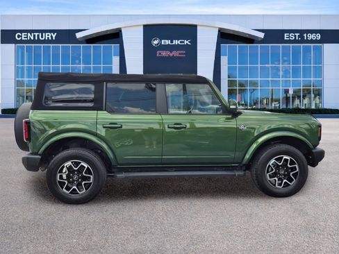 Used 2022 Ford Bronco Outer Banks AWD/4WD image 3