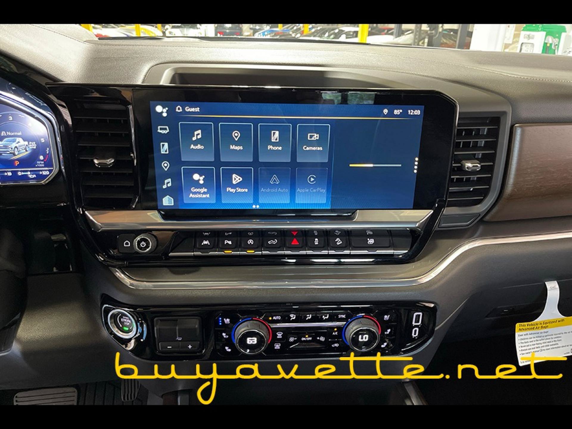 Used 2025 Chevrolet Silverado 1500 High Country w/ Technology Package AWD/4WD image 16