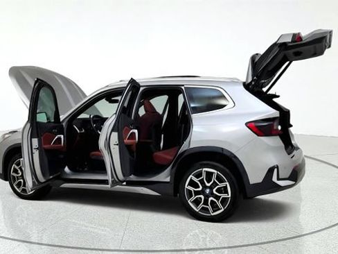 Used 2026 BMW X1 xDrive28i AWD/4WD image 16