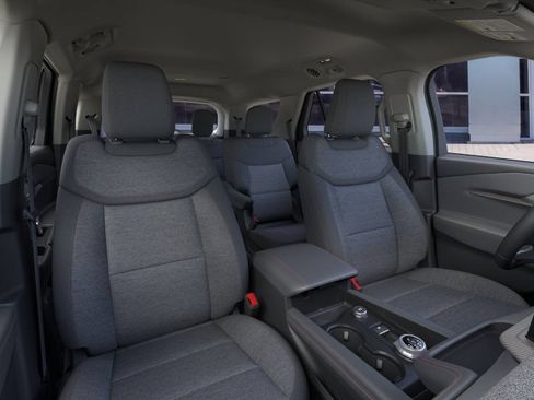 Used 2026 Ford Explorer Active AWD/4WD image 10
