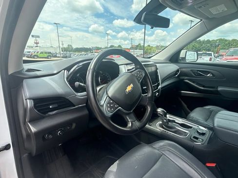 Used 2021 Chevrolet Traverse Premier w/ LPO, Floor Liner Package AWD/4WD image 18