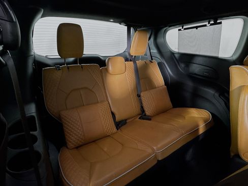 Used 2022 Chrysler Pacifica Pinnacle image 29