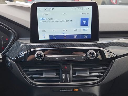 Certified 2025 Ford Escape ST-Line Select AWD/4WD image 14