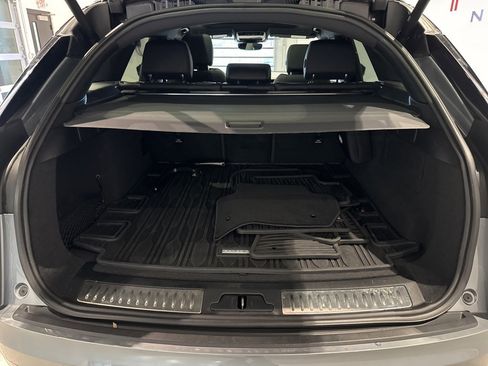 Used 2024 Land Rover Range Rover Velar Dynamic SE image 31