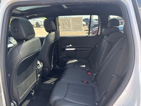 Used 2022 Mercedes-Benz GLB 250 4MATIC image 32