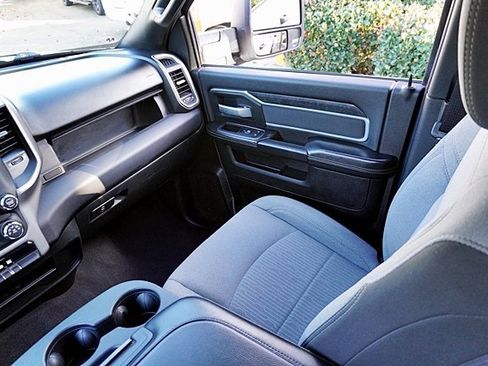 Used 2024 RAM 2500 Big Horn image 21