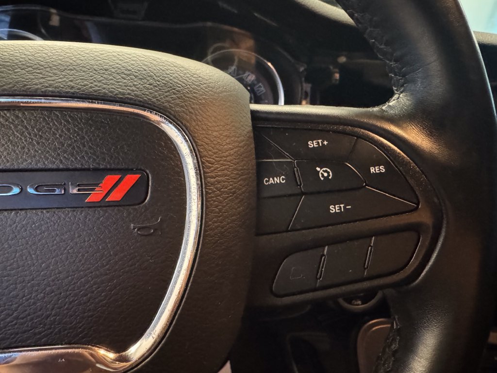 Used 2023 Dodge Challenger SXT RWD image 11