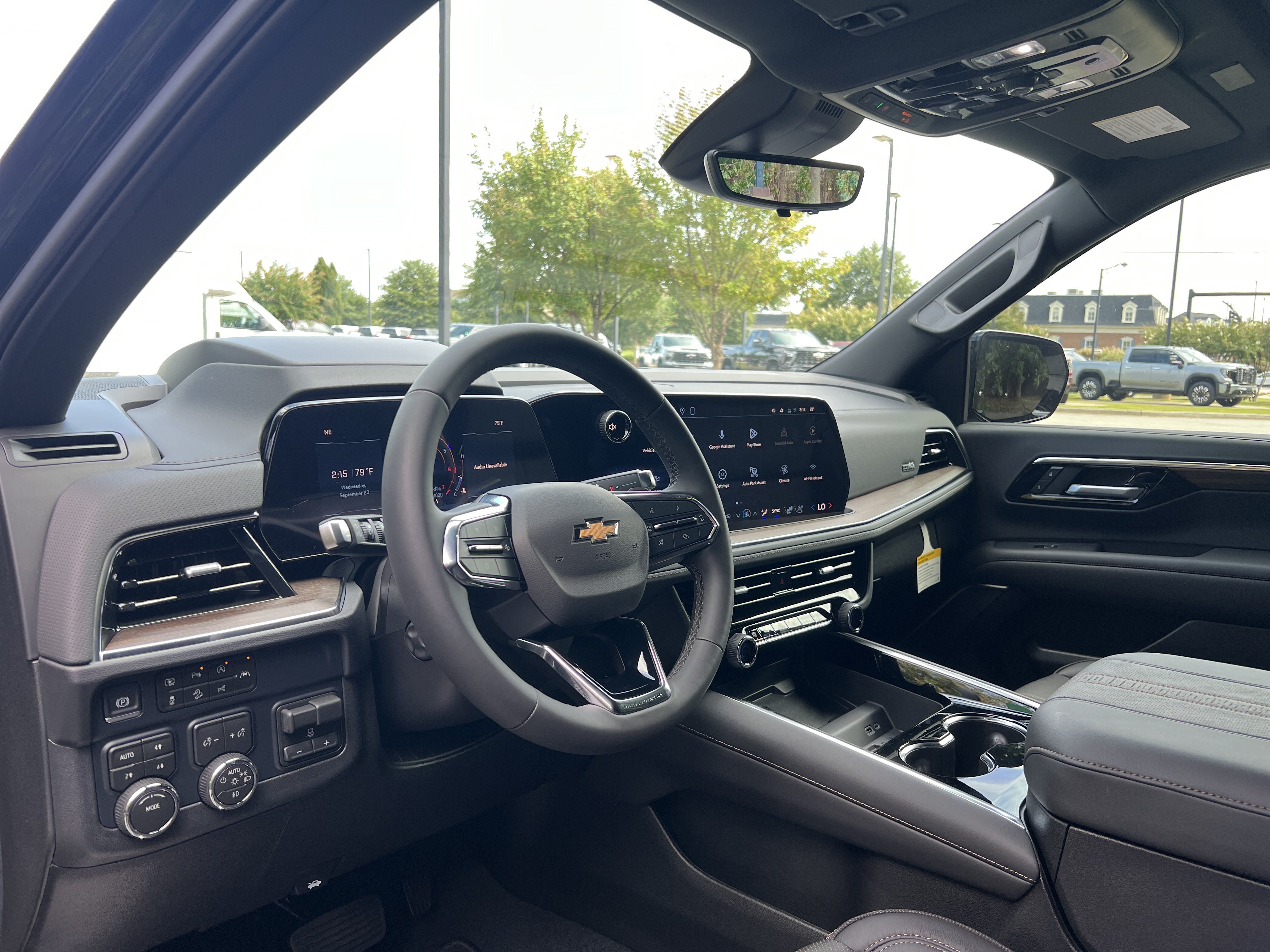 New 2026 Chevrolet Tahoe High Country w/ Sun And Tow Package AWD/4WD image 17