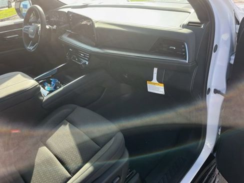 New 2026 Chevrolet Suburban LS RWD image 34