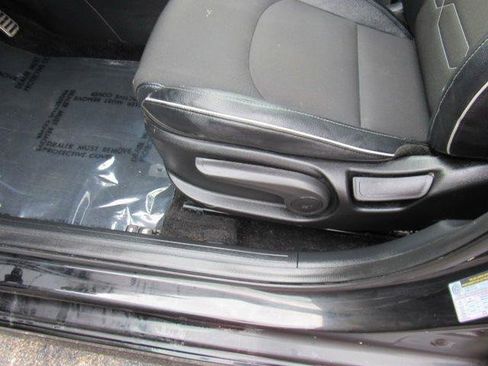 Used 2022 Kia Forte GT-Line w/ GT-Line Premium Package FWD image 18