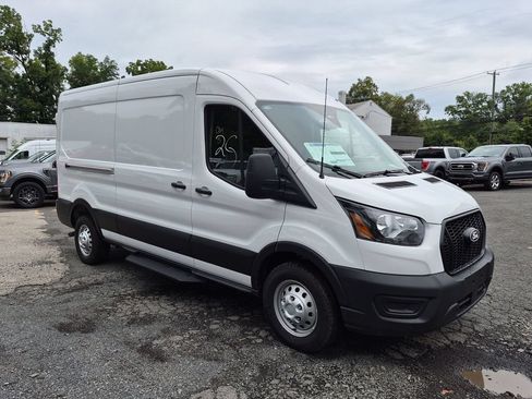 New 2026 Ford Transit 150 148 Medium Roof AWD w/ Load Area Protection Package image 4