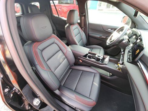 Used 2025 Chevrolet Equinox RS w/ Safety and Technology Package image 12