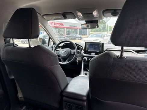 Used 2022 Toyota RAV4 LE AWD/4WD image 20
