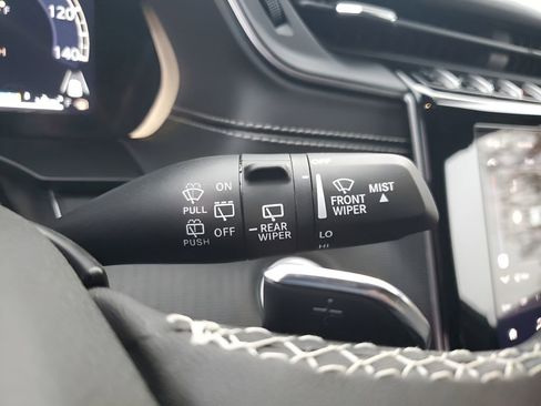 Used 2024 Jeep Grand Cherokee L Altitude image 37