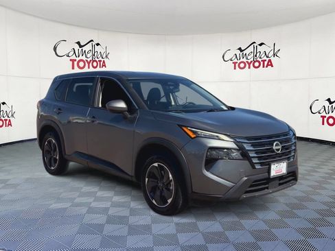 Used 2025 Nissan Rogue SV FWD image 5