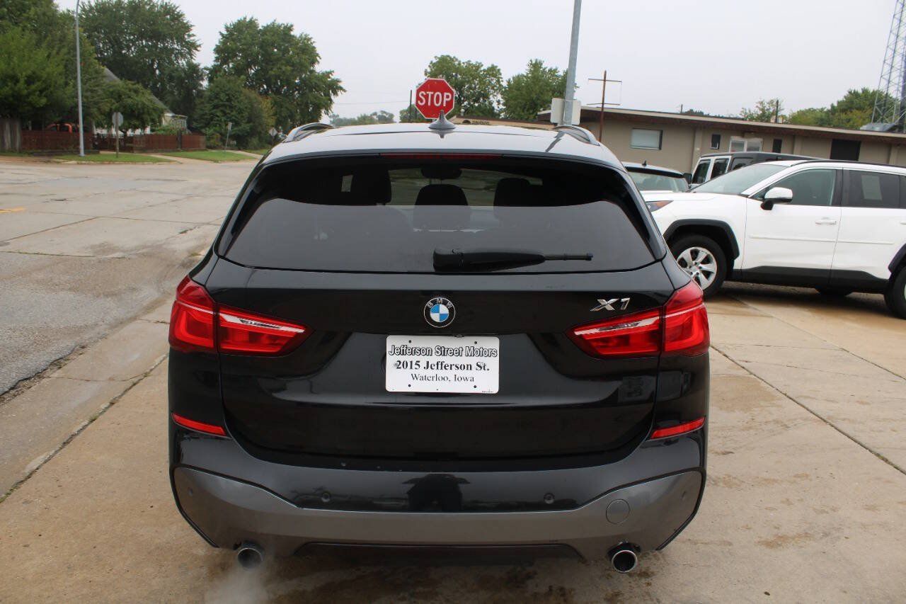 Used 2017 BMW X1 xDrive28i w/ Premium Package AWD/4WD image 4