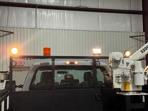 Used 2012 Ford F550 2WD Regular Cab Super Duty w/ Payload Upgrade Pkg image 30