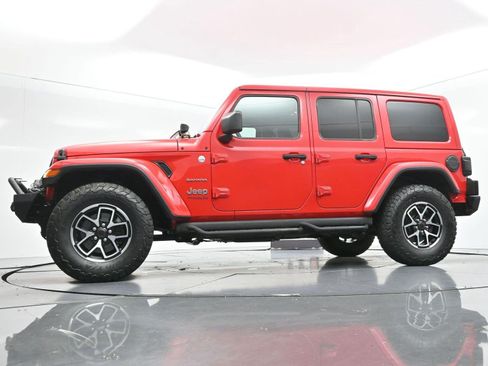 Used 2020 Jeep Wrangler Unlimited Sahara AWD/4WD image 42