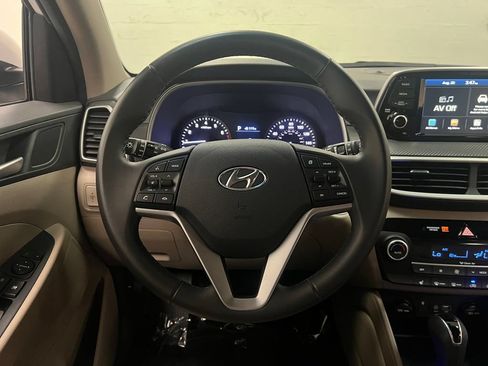 Used 2020 Hyundai Tucson Sport FWD image 15