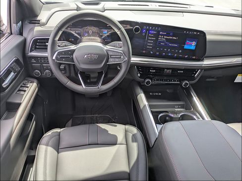 New 2026 Chevrolet Suburban RST w/ Comfort Package RWD image 18