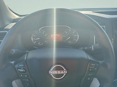 Used 2024 Nissan Frontier SV w/ SV Convenience Package image 9