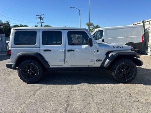 Used 2022 Jeep Wrangler Unlimited Sport AWD/4WD image 4