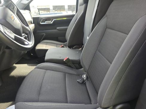 Used 2024 Chevrolet Silverado 1500 LT image 8