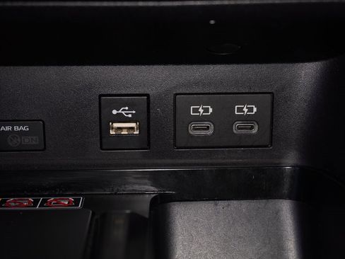 Certified 2025 Toyota Camry SE image 18