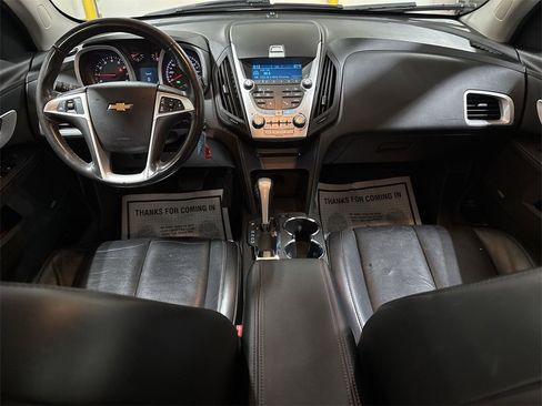 Used 2011 Chevrolet Equinox LT w/ Chrome Appearance Package image 10