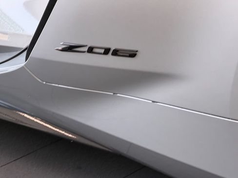 Used 2026 Chevrolet Corvette Z06 w/ Stealth Interior Trim Package RWD image 9