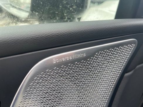 New 2026 Volvo XC60 B5 Ultra w/ Climate Package image 9