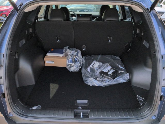 New 2026 Hyundai Tucson SEL Plus w/ Tow & Go Package FWD image 13