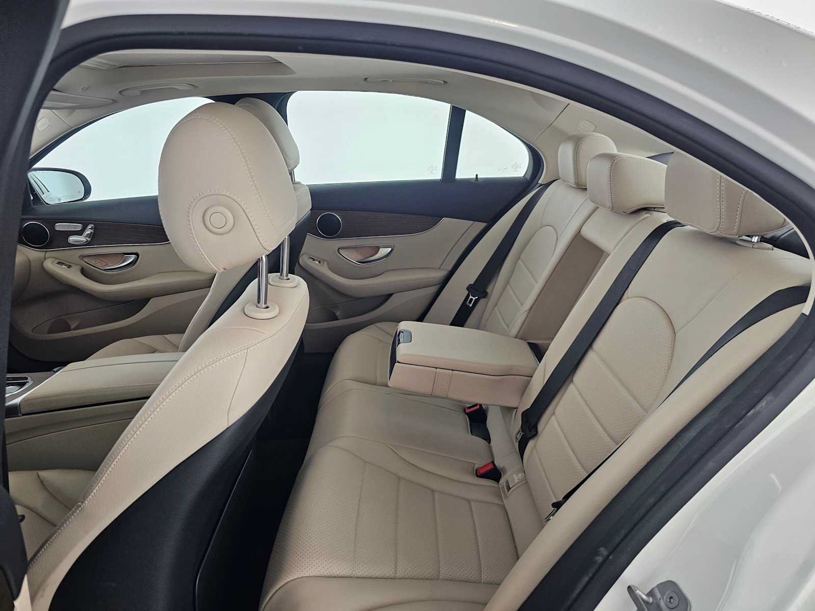 Used 2019 Mercedes-Benz C 300 Sedan image 16