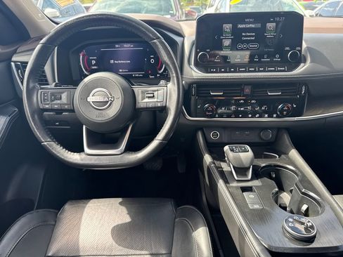 Used 2022 Nissan Rogue Platinum w/ Head-Up Display Package AWD/4WD image 33