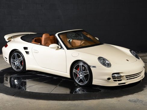 Used 2009 Porsche 911 Turbo image 2