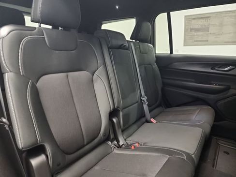 New 2025 Jeep Grand Cherokee L Laredo w/ Luxury Tech Group I image 35