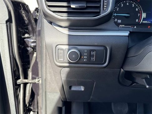 Used 2022 Ford Explorer XLT w/ Equipment Group 202A image 32