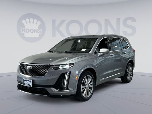 Used 2023 Cadillac XT6 Premium Luxury image 12