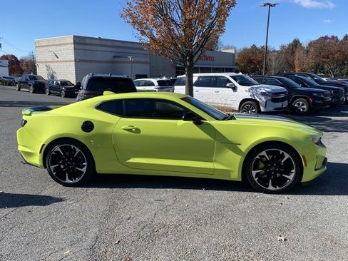 Used 2021 Chevrolet Camaro LT image 9