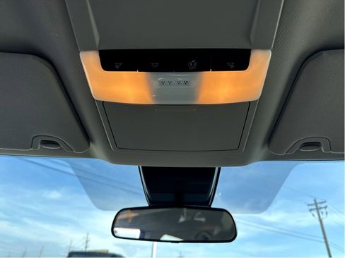 Used 2025 Nissan Altima 2.5 SV image 23