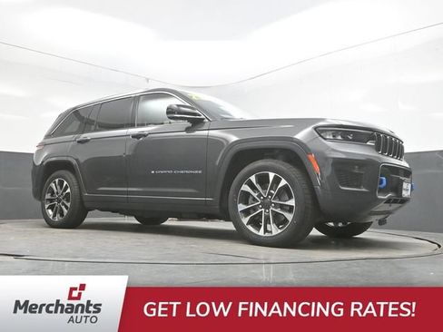 Used 2023 Jeep Grand Cherokee Overland AWD/4WD image 33