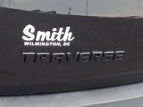 Used 2020 Chevrolet Traverse LT FWD image 31