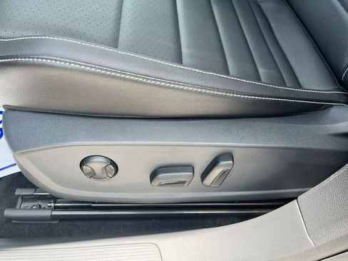 Used 2022 Volkswagen Jetta SE image 15