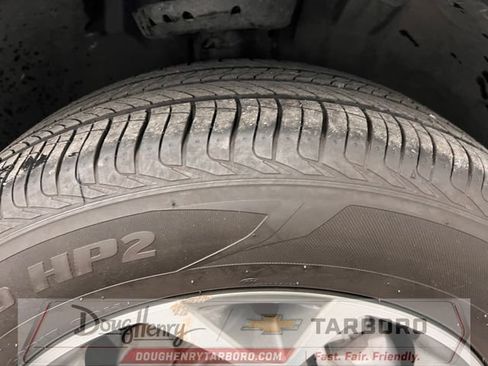 Used 2025 Chevrolet Trax LT FWD image 18