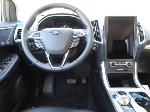 Used 2023 Ford Edge SEL w/ Convenience Package AWD/4WD image 13