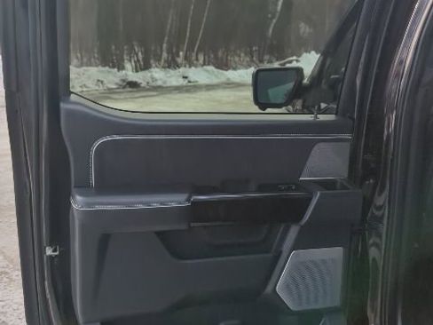 Used 2023 Ford F150 Lightning Platinum image 22